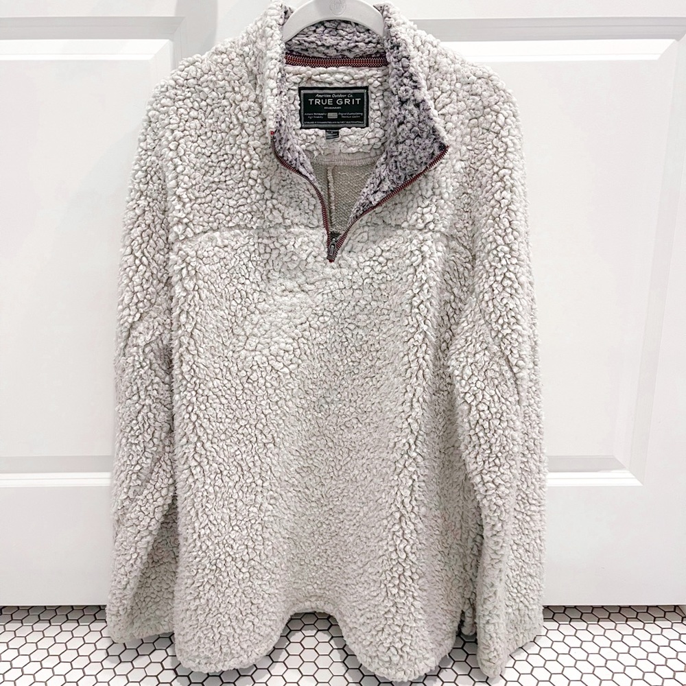 True Grit gray sweatshirt size Large. Very gently used in like-new condition